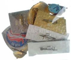 Vegyes, 10db-os szovjet repülős jelvény tétel T:AU-VF
Mixed, 10pcs Soviet Airplane badge lot C:AU-V...