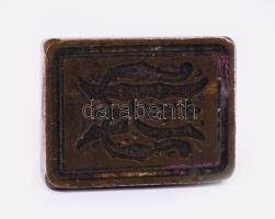 Monogramos pecsételő, ezüstözött réz