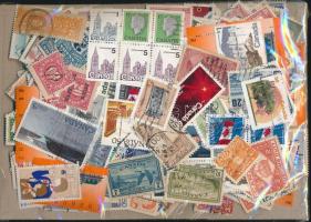 Kanada 850 db bélyeg zacskóban ömlesztve