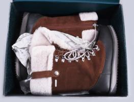 Em,u Australia bőr női csizma, 38-as méret, vízálló, használatlan, dobozában