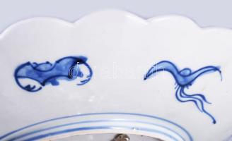 Aufsatz, asztalközép, kínáló. Ezüst, jelzett Dianás jelzéssel, hozzá, kézzel festett japán Imrai por...