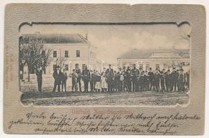 1901 Nagyszalonta, Salonta; Fő tér, zsidó férfiak csoportja. Reich Jakab kiadása / main square, group of Jewish men. Art Nouveau (b)