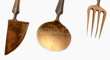 Papp Zoltán (1941-) négyrészes bronz falidísz. Jelzett, 36x22 cm