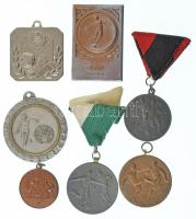 1926-1995. Vegyes, 7db-os "Labdarúgó" díjérem tétel, ebből 2db mellszalagon, közte "Ludvig BP." gyártói jelzéssel T:XF-F