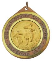 Franciaország 1977. "Világbajnokság - Payerne" egyoldalas, részben aranyozott rátétes bronz motocross díjérem füllel (63mm) T:XF,VF France 1977. "Championnat du Monde - Payerne" one-sided partially gilded bronze motocross award medal with gilded inlay (63mm) C:XF,VF