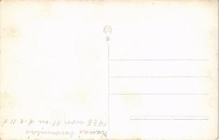 1938 Kassa, Kosice; bevonulás, filmfelvétel kamerával, lovas katonák / entry of the Hungarian troops...