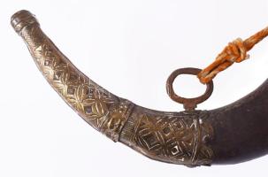 "Lehet kürtje" Szarú és réz borítással ellátott kürt. 36 cm