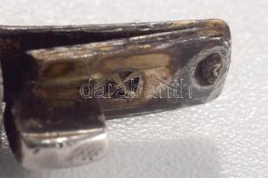 Ezüst(Ag) ovális karperec, jelzett, 5,7×4,8 cm, nettó: 12,9 g