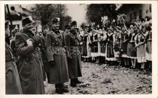 Galánta, a Felvidék felszabadulásának emlékére, bevonulás, katonák / entry of the Hungarian troops, soldiers