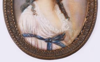 Miniatúra. Festett elefántcsont, XIX. sz. eleje. Réz keretben 6,5x8 cm 

Miniature. Painted ivory,...