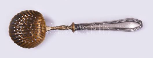 Ezüst (Ag) nyelű porcukorszóró, jelzett, h: 14 cm