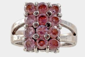 Ezüst(Ag) 12 köves gyűrű, jelzett, méret: 58, bruttó: 9 g