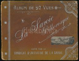 Album de La Savoie Pittoresque. Edité par le Syndicat d'Initiative de la Savoie. 1900, Syndicat d'Initiative de la Savoie, 26 sztl. lev. + 1 (kihajtható Savoya térkép) t. Francia nyelven. Gazdag fekete-fehér képanyaggal. Korabeli szecessziós kartonált papírkötés, kopott borítóval, sérült gerinccel, az utolsó lap gyűrött.