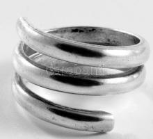 Ezüst(Ag) masszív csavart gyűrű, jelzett, méret: 55, nettó: 7,4 g