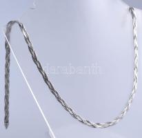 Ezüst(Ag) háromszálas fonott kígyó nyaklánc, jelzett, h: 45 cm, nettó: 8,7 g