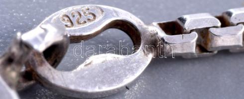 Ezüst(Ag) fantáziaszemes glídes nyaklánc, jelzett, h: 40 cm, nettó: 6,9 g