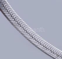 Ezüst(Ag) lapos kígyó nyaklánc, jelzett, h: 51 cm, nettó: 13,5 g