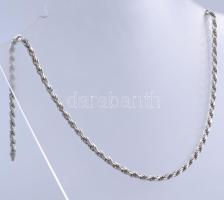 Ezüst(Ag) triplaszemes masszív nyaklánc, jelzett, h: 45 cm, nettó: 19,6 g