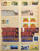 1989-2017 Sokpéldányos magyar rendező magas katalógus értékben, 34 nagyalakú berakólapon