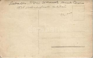 Szabadka, Subotica; 1849-es kaponyai csata honvéd emlékműve a Nemzeti Kaszinó előtt, Bartos János Pi...