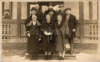 Tátraszéplak, Tatranska Polianka, Westerheim (Tátra, Magas-Tátra, Vysoké Tatry); kiránduló társaság / hiking group. M. Szabó Fotograf photo (fl)