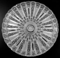 Parádi extrém gazdag csiszolású asztalközép kínáló, jelzés nélkül, d: 30,5 cm