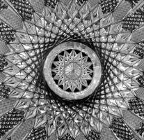 Parádi extrém gazdag csiszolású asztalközép kínáló, jelzés nélkül, d: 30,5 cm