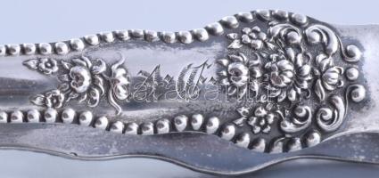Ezüst(Ag) madárkarmos cukorcsipesz, jelzett, h: 12 cm, nettó: 31,8 g