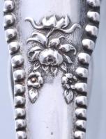 Ezüst(Ag) madárkarmos cukorcsipesz, jelzett, h: 12 cm, nettó: 31,8 g