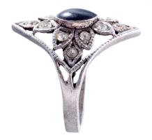 Ezüst (Ag) gyűrű, kő foglalattal, m:59, jelzett, bruttó 4,8g