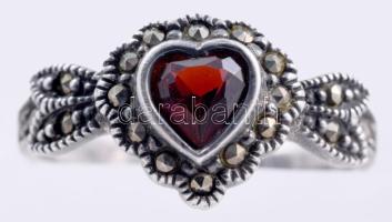 Ezüst (Ag) gyűrű, m:53, jelzett, kő berakással, bruttó 3g