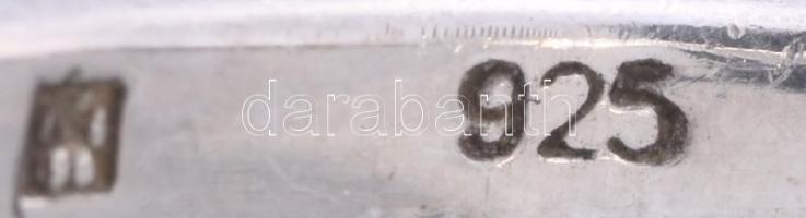 Ezüst (Ag) gyűrű, m:53, jelzett, kő befoglalással, bruttó 2,4g