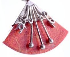 Ezüst (Ag) függő, jelzett, kő befoglalással, h: 3cm, bruttó 5,1g