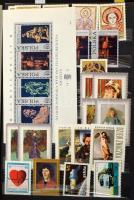 Lengyelország gyűjtemény, benne postatiszta modern értékek, helyi kiadások, felülnyomott bélyegek is, 10 lapos, közepes berakóban