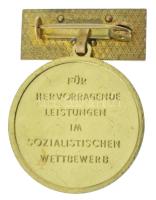 Németország DN "Fiatal aktivista / Kiváló teljesítményért a szocialista versenyben" kétold...