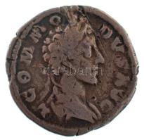 Római Birodalom 177-178 / Commodus (Aurelianus alatt) / Róma / Denarius Ag (2,98g) T:VF Roman Empire 177-178 / Commodus (under Aurelian) / Rome / Denarius Ag "L COMMO-DVS AVG / COS PP" Salus seated left, holding branch over serpent coiling up from ground on left, left arm on side of chair (2,98g) C:VF RIC III 654