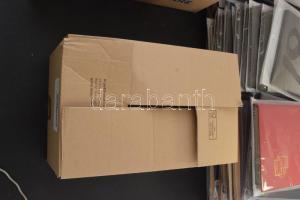 1.700 db külföldi küldemény dobozban