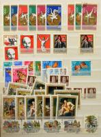 Magyar gyűjtemény az 1950-es évektől 2000-ig, 2 db nagyalakú berakóban