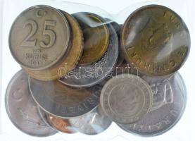 Törökország 1981-1995. 1L-1000L (9xklf,12db) + 2005. 1k-1L (5xklf) T:AU-VF
Turkey 1981-1995. 1 Lira...