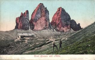 Drei Zinnen with cottage