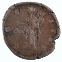 Római Birodalom 170-171 / Antoninus Pius / Róma / Denarius Ag (3,36g) T:VF
Roman Empire 170-171 / M...