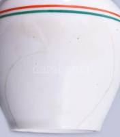 1940 "Nagybánya visszatért" feliratú porcelán váza, részben kézzel festett, jelzett, hajsz...