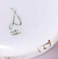 1940 "Nagybánya visszatért" feliratú porcelán váza, részben kézzel festett, jelzett, hajsz...