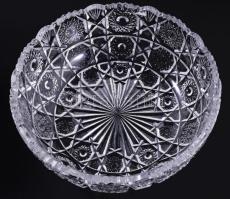 Ólomkristály kínáló, jelzett, gazdag díszítéssel, d: 26 cm, m: 9,5 cm