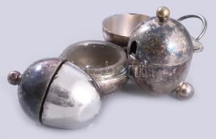 Mappin &amp; Webb London háromszorosan ezüstözött fűszerkínáló, kivehető sószóróval, 2 üvegbetét...