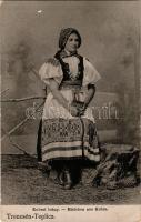 Trencsénteplic, Trencianske Teplice; Kubrai leány (Csákfalva) / Mädchen aus Kubra / Upper Hungarian (Slovak) folklore from Kubrá (EK)