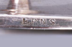 Angol ezüstözött kínálótálca, rajta 5 darab ezüstözött pohárral, poharakon jelzett, 41x15 cm, pohara...