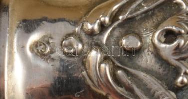 Ezüst (Ag) nyelű tortalapát, dobozában, jelzett, h: 29 cm