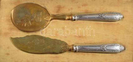 Ezüst (Ag) nyelű fagylaltszervírozó szett, jelzett, dobozában, h: 25,5 cm