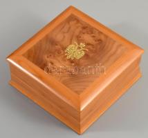 Fabergé fa ékszerdoboz, jó állapotban, karton dobozban, 11x11 cm